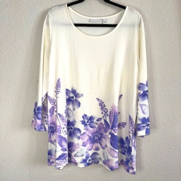 Susan Graver Regular Printed Light Sweater Knit A-Line Tunic lavender floral - Picture 1 of 4